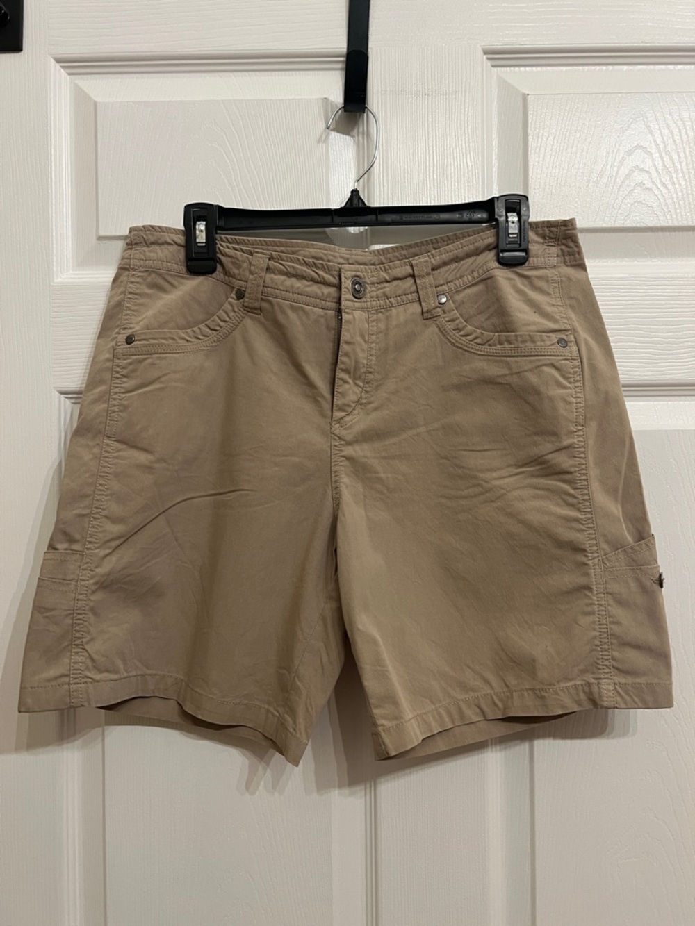 KÜHL Khaki Shorts – Good Condition women’s size 12 - Picture 2 of 11